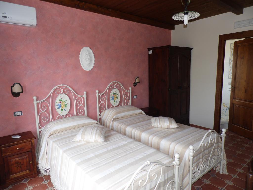 Agriturismo Pinturicchio Capo Vaticano Esterno foto
